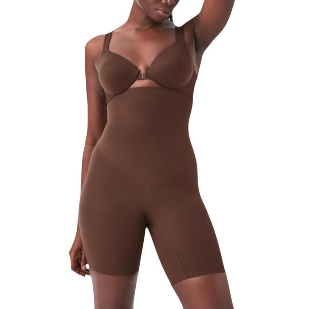 Spanx High-Waisted Mid Thigh Short Size Small /Medium Brown Women
